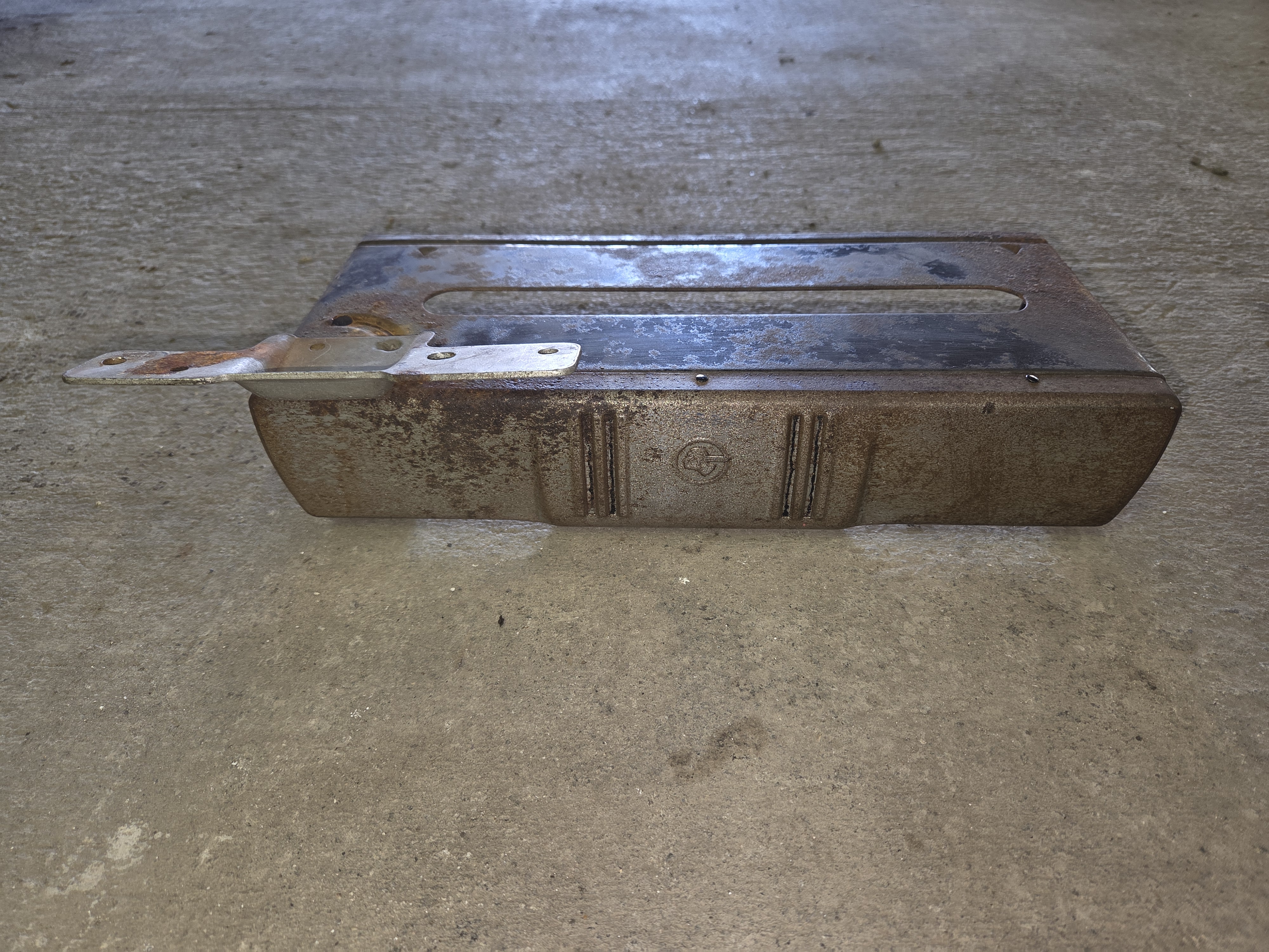 1953-54 Pontiac Tissue Dispenser