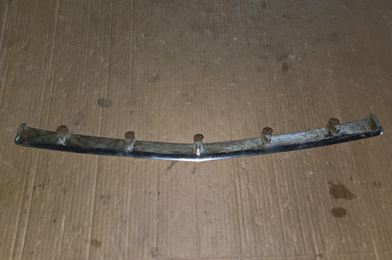 1954 Pontiac Grille Center Bar